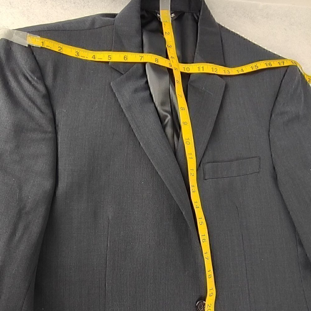 Jos. A. Bank Slim Fit Dark Blue Suit Jacket Size 44L - Picture 4 of 10